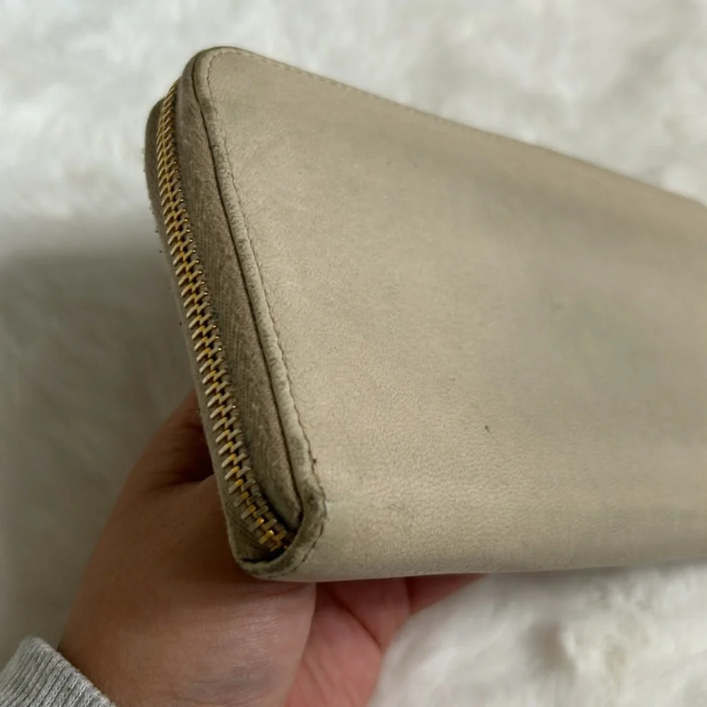 Prada Zip Continental Leather wallet - Picture 16 of 17